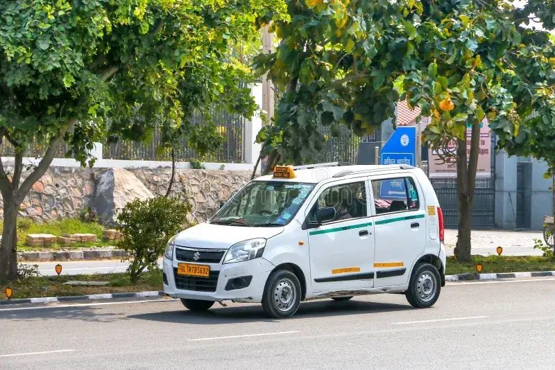 Hatchback cab service in Surat